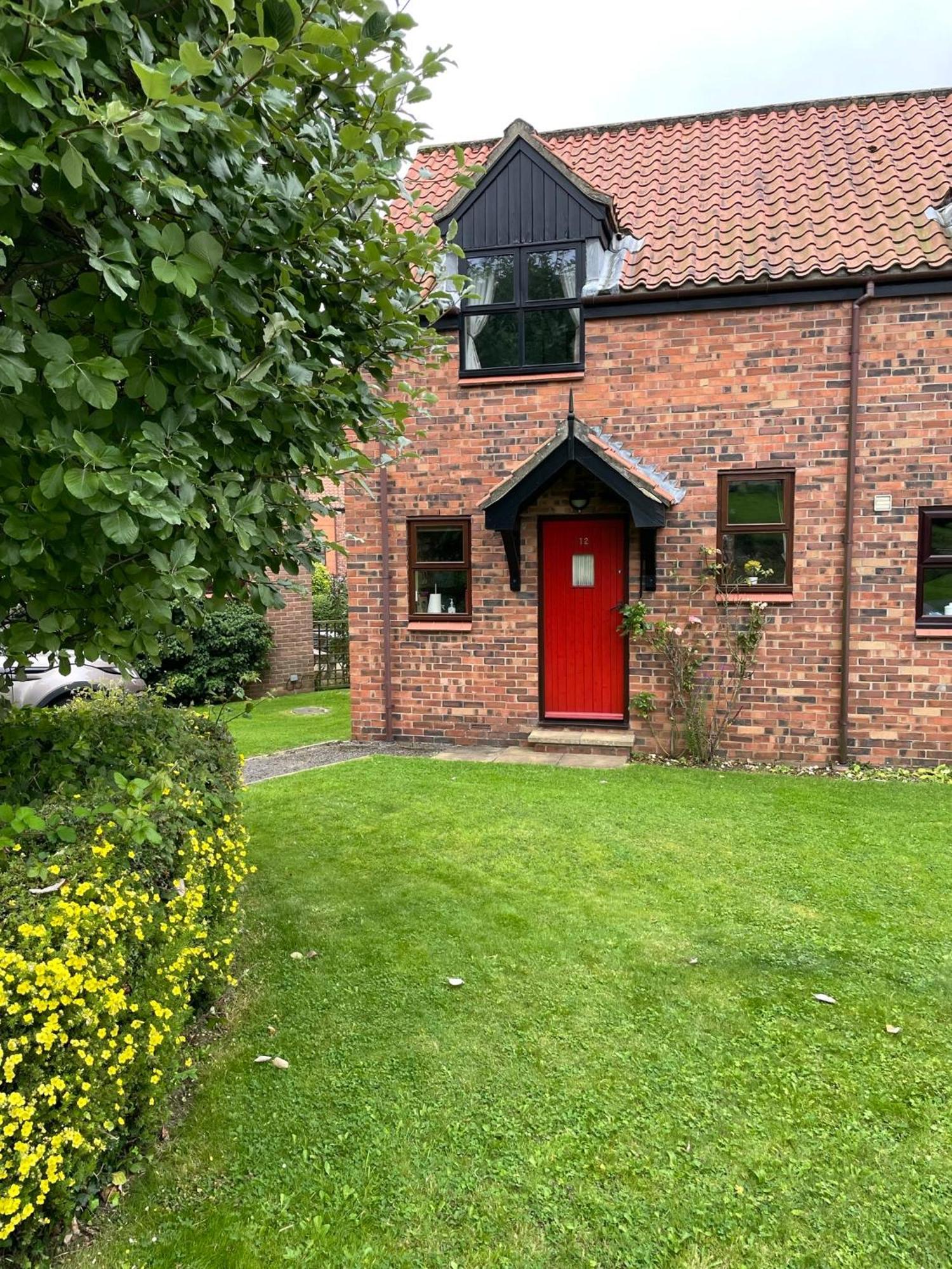 Runaway Cottage, Whitby Exteriör bild